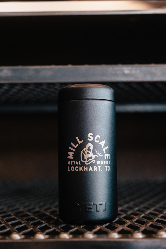 YETI SLIM COLSTER BLACK