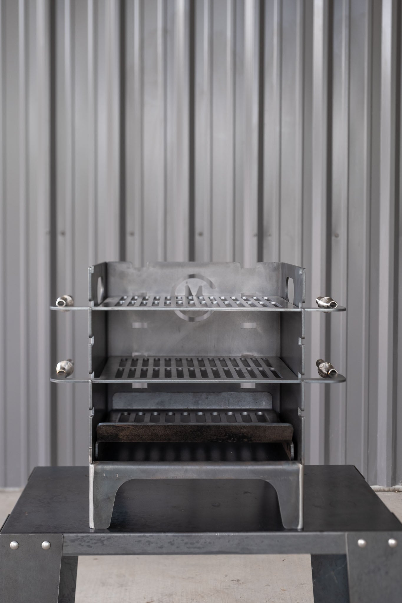 Amigo™ Coal Pan