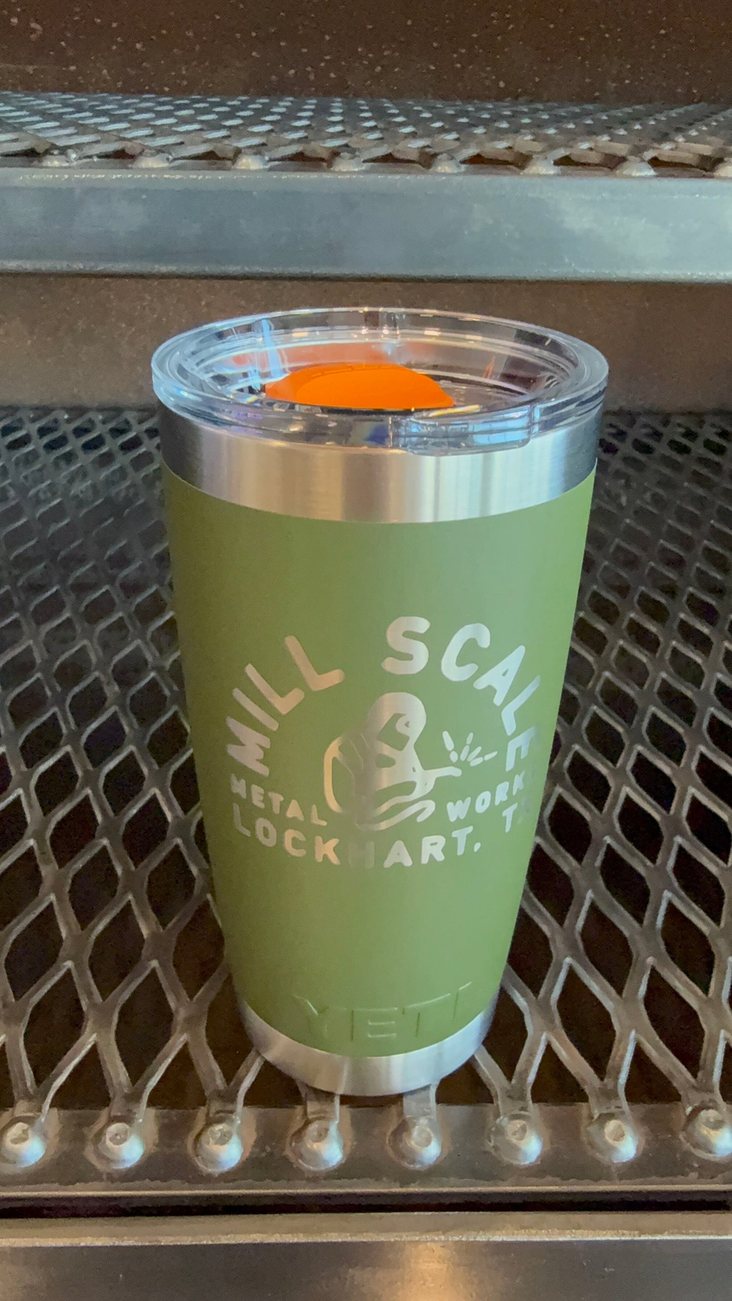 YETI 20oz Tumbler-Olive/King Crab Orange