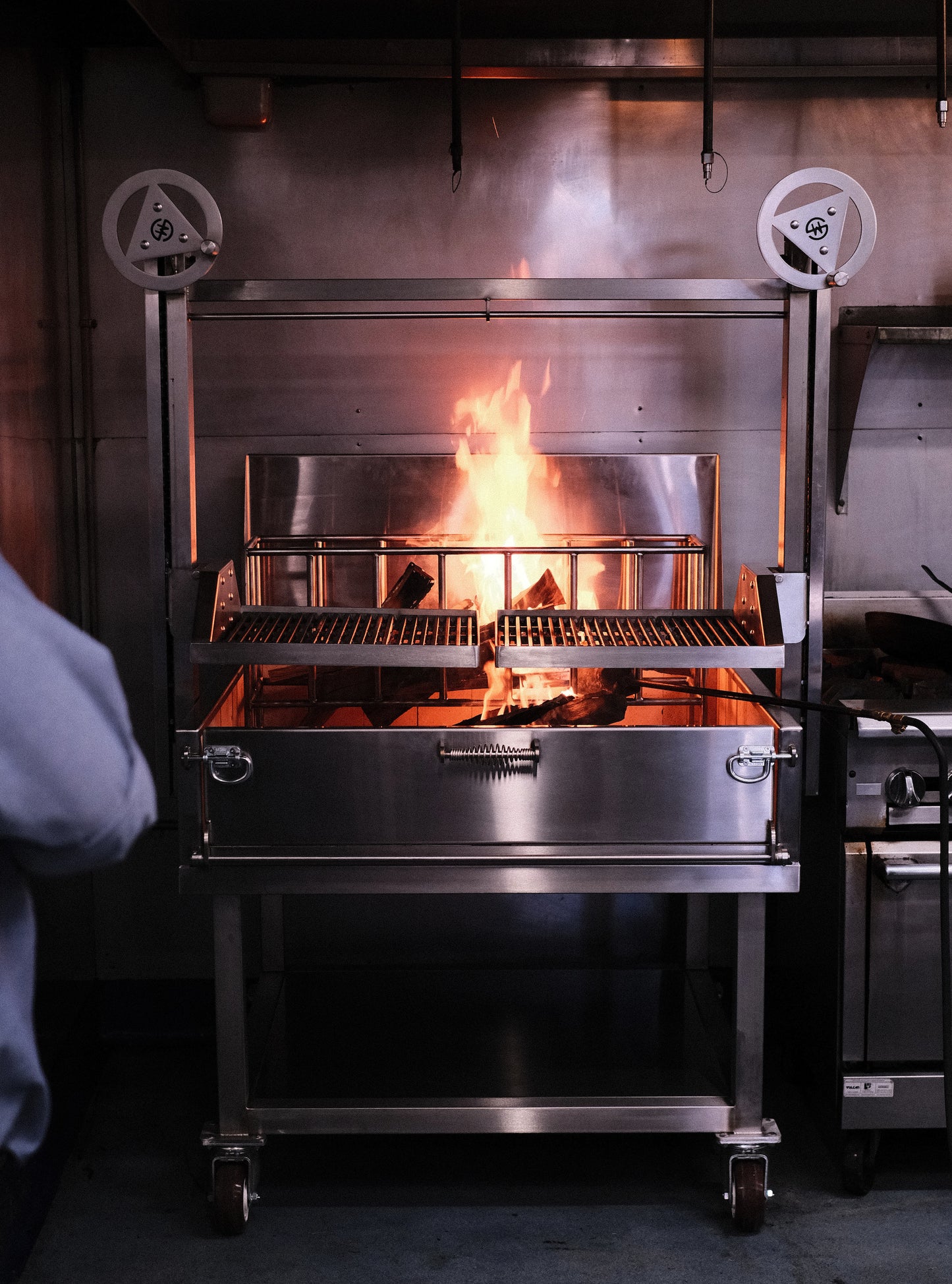 El Jefe | Custom-Built Stainless Steel Grills for Restaurant Use