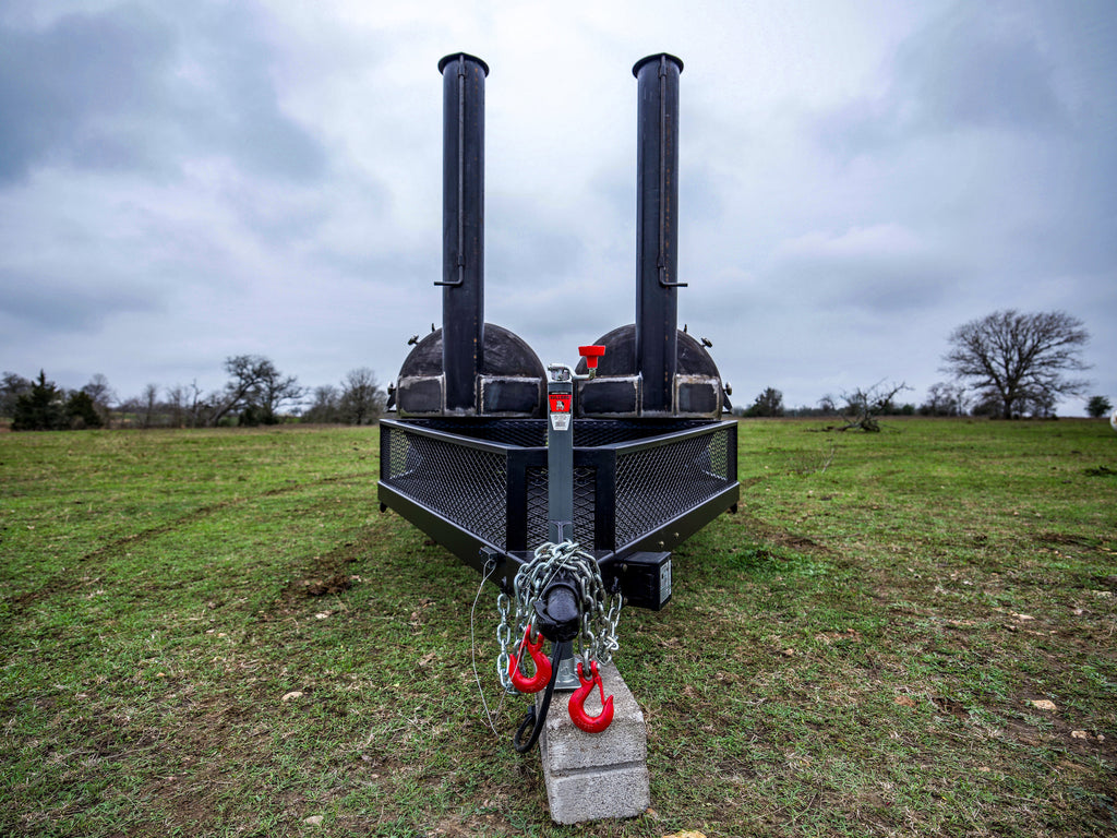 Offset smoker outlet trailer